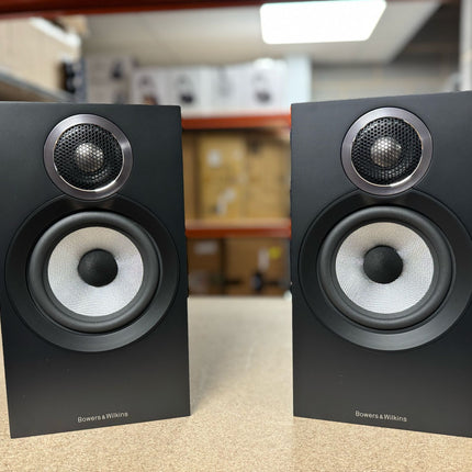 Bowers & Wilkins 607 S3 Bookshelf Speakers, Black, Return, Grade A