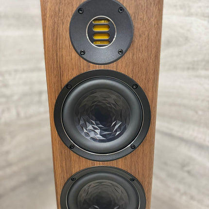 ELAC Vela FS 407	Walnut, Ex Display, Grade A